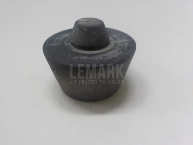 Отбойник капота