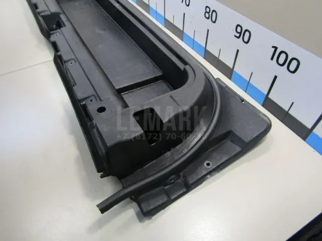 Обшивка двери багажника для  BMW 5-serie F10/F11 2009-2016