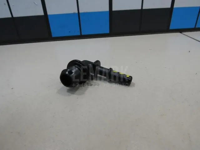 Штуцер для  CASE SV300 2012