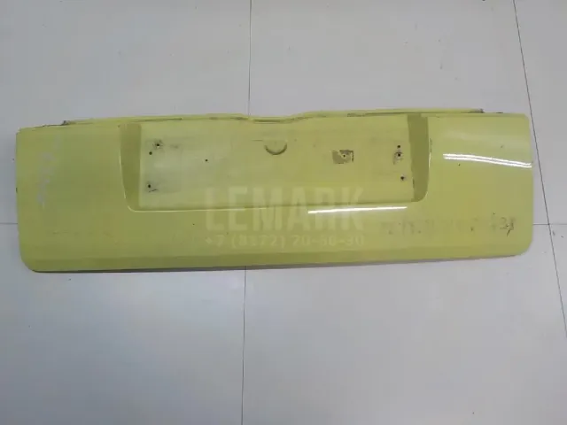 Накладка двери багажника