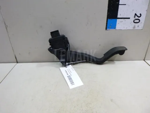 Педаль газа для  Chrysler Concord 1998-2004