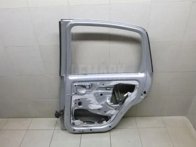 Дверь задняя правая для  Honda Airwave 2004-2010