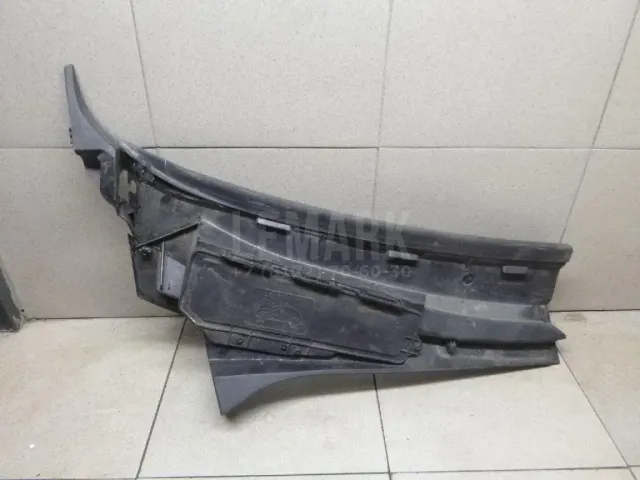 Решетка стеклооч. (планка под лобовое стекло) для  Chevrolet Tahoe III 2006-2014