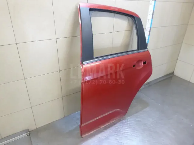 Дверь задняя левая