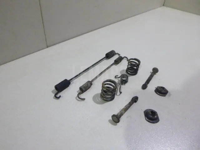 Установочный к-кт задних колодок