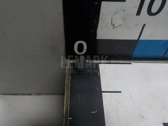 Отбойник капота