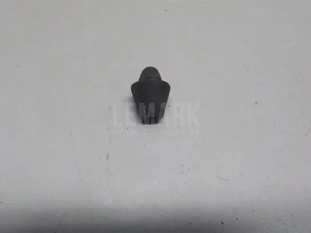Отбойник капота