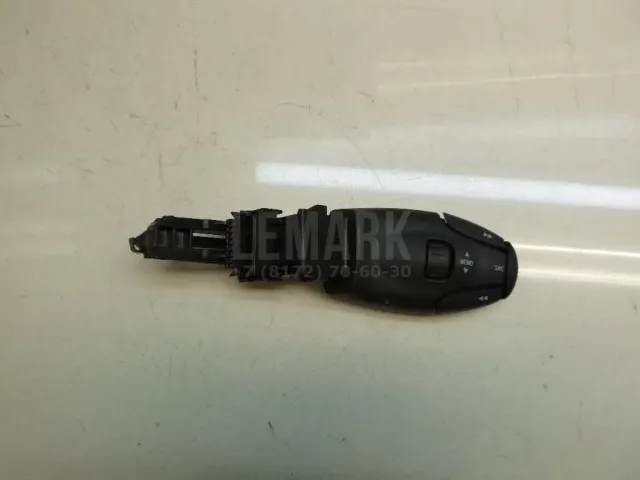 Переключатель подрулевой управления магнитолой для  Chrysler 300C 2011-2023