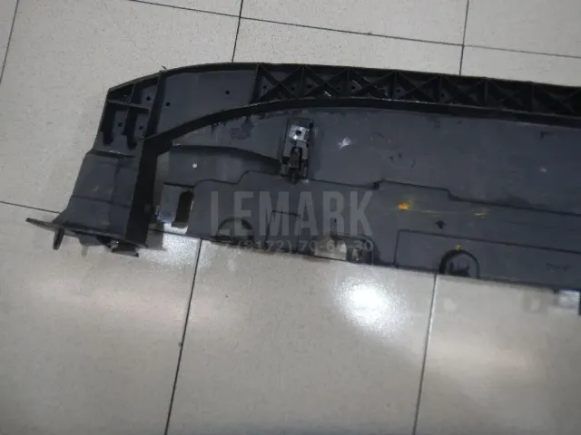 Усилитель переднего бампера для  BMW X3 E83 2004-2010