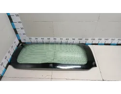 Стекло двери багажника
