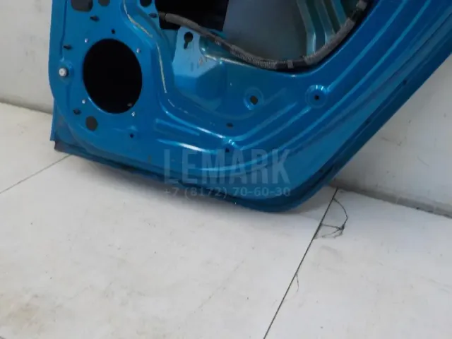 Дверь задняя правая