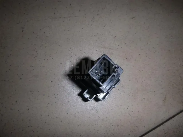 Кнопка центрального замка для  Astra HD 8 2005-2011