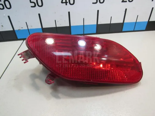Фонарь задний в бампер правый для  Acura RDX 2006-2012