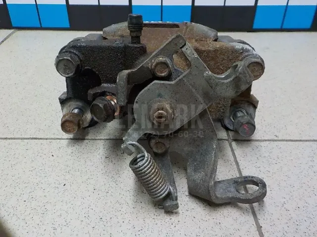 Суппорт тормозной задний правый для  Ford Transit 2014