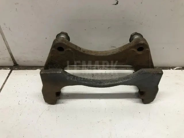 Скоба суппорта переднего для  Fiat Palio 1996-2016