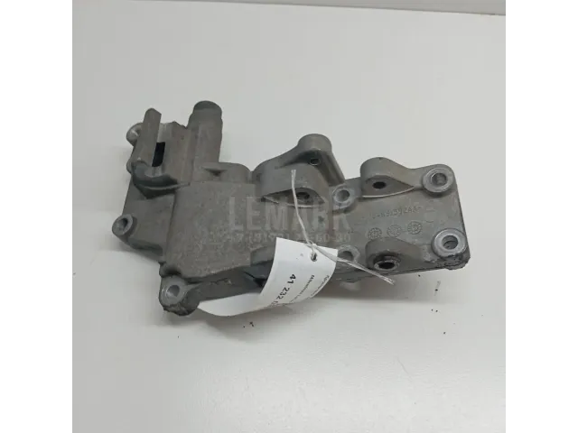 Кронштейн генератора для  Cadillac Escalade II 2000-2006