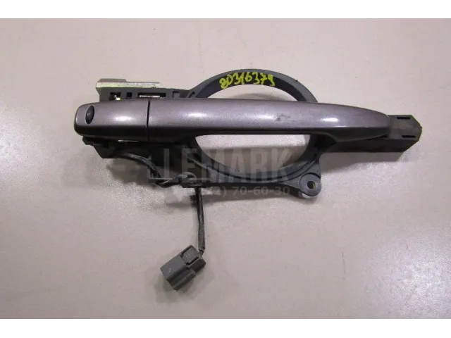 Ручка двери передней наружная правая для  GM GMC Envoy 2001-2009