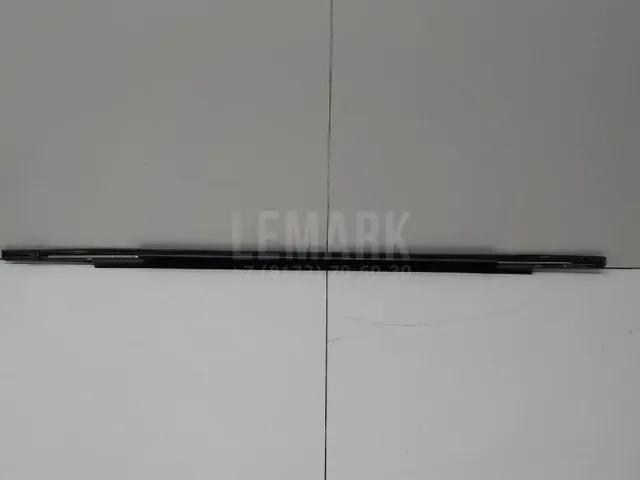 Накладка стекла заднего правого для  Citroen C5 2004-2008