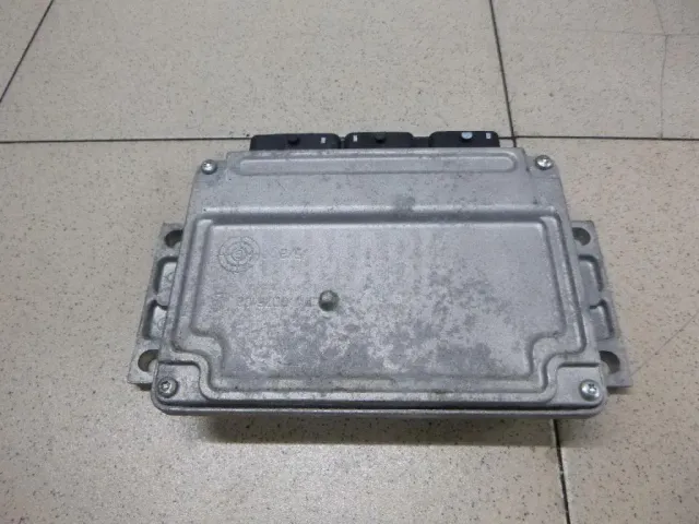 Блок управления двигателем