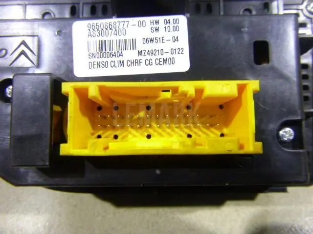 Блок управления отопителем для  Ford Fusion 2002-2012