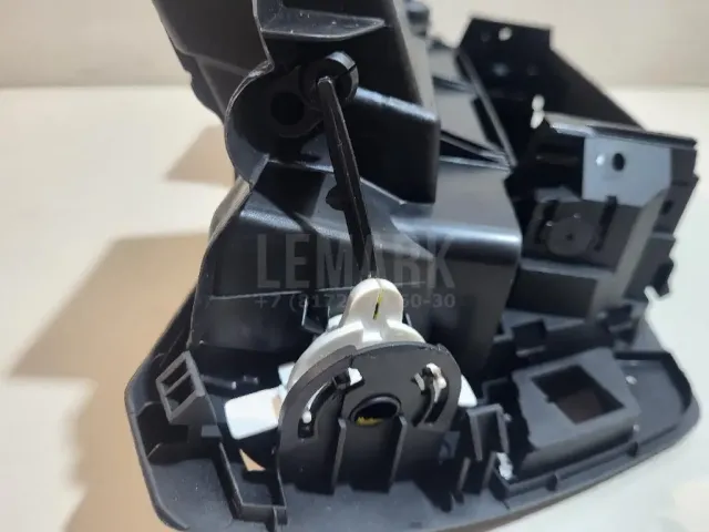 Дефлектор воздушный для  Chevrolet Tahoe IV 2014-2020