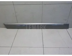 Молдинг задней левой двери