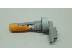 Датчик уровня в бачок омывателя