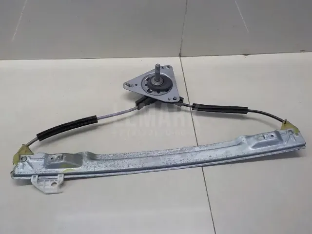Стеклоподъемник механ. задний правый для  Fiat Linea 2007-2018