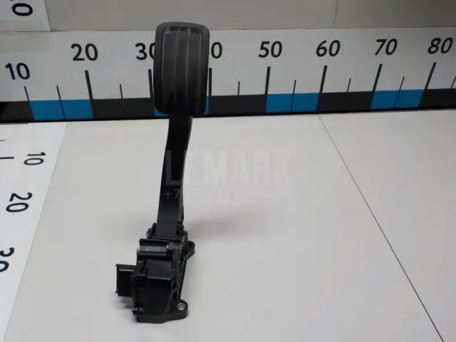 Педаль газа для  Chevrolet Suburban 2014-2020