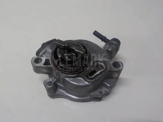 Насос вакуумный для  Ford America Explorer 2001-2011