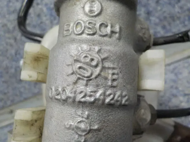 Цилиндр тормозной главный