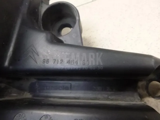 Кронштейн заднего бампера для  BMW 4-serie F32/F33/F82 2012-2020