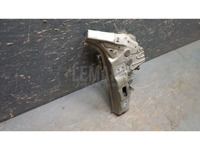 Стойка передней двери для  Chrysler Voyager/Caravan 1996-2001