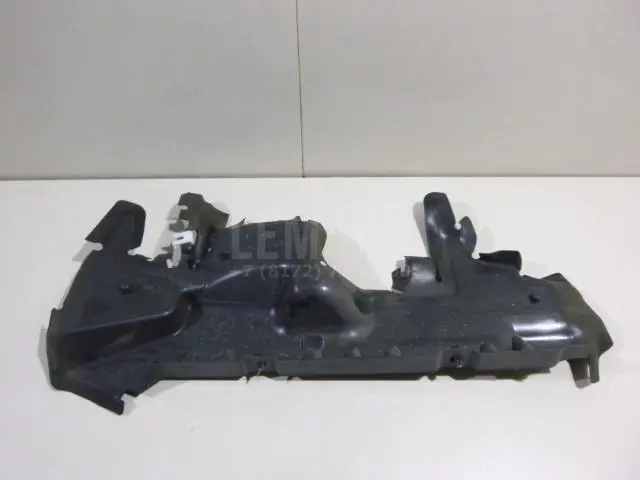 Воздуховод радиатора левый для  BMW 4-serie F32/F33/F82 2012-2020