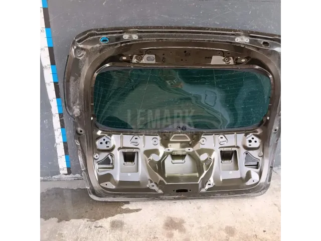 Дверь багажника со стеклом для  Citroen C5 2001-2004