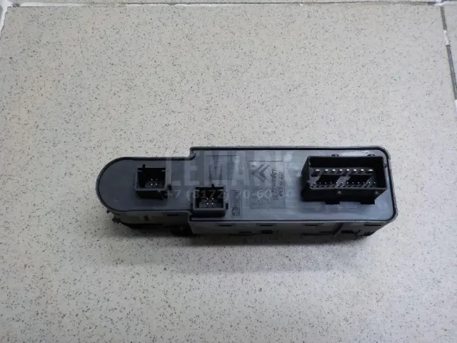 Блок управления стеклоподъемниками для  Daewoo Rezzo 2000-2011