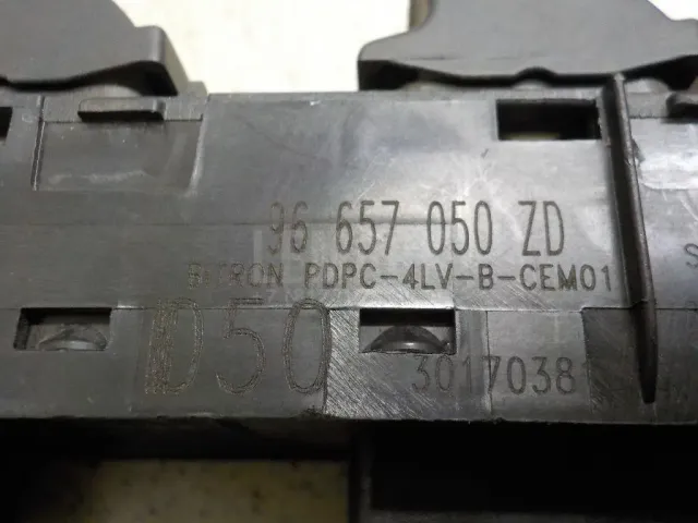 Блок управления стеклоподъемниками для  Daewoo Rezzo 2000-2011