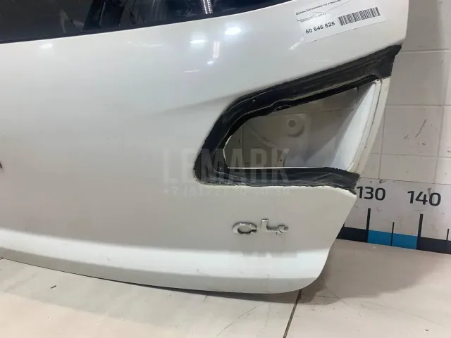 Дверь багажника со стеклом для  Cadillac BLS 2006-2010