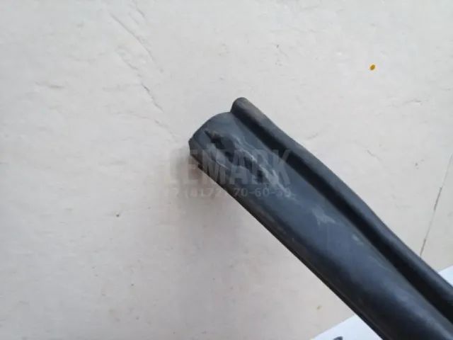Уплотнитель капота для  Ford C-MAX 2003-2010
