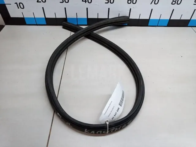Уплотнитель капота для  Ford C-MAX 2003-2010