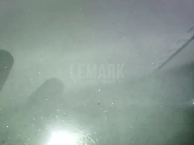 Стекло двери задней левой