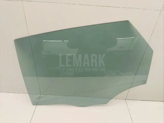 Стекло двери задней левой