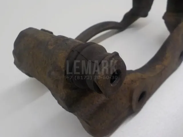 Скоба суппорта переднего правого для  Ford Fusion 2002-2012