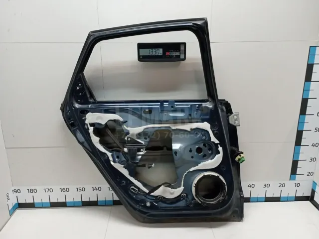 Дверь задняя левая для  CASE SV300 2012