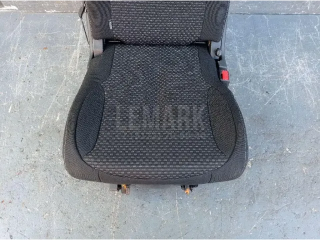 Сиденье салонное