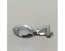 Эмблема на крышку багажника