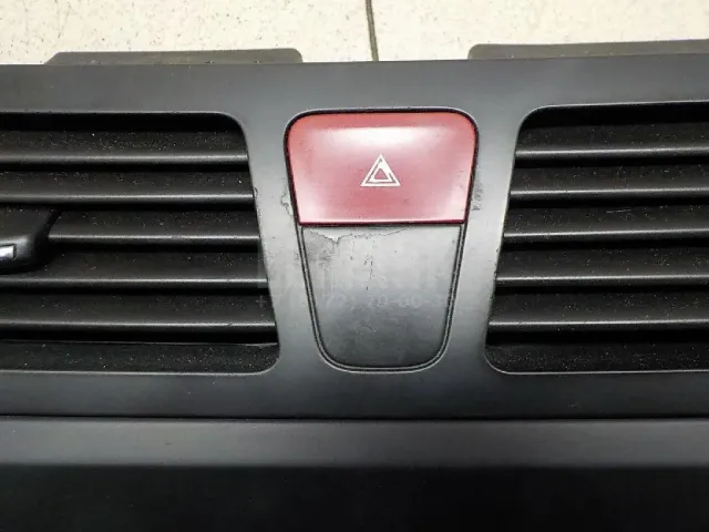 Дефлектор воздушный для  Citroen C4 Picasso 2006-2014