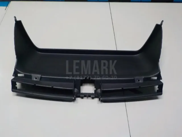 Накладка (кузов внутри) для  BMW X3 E83 2004-2010