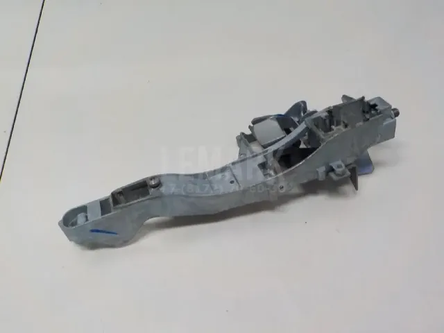 Кронштейн ручки для  Ford Kuga 2008-2012