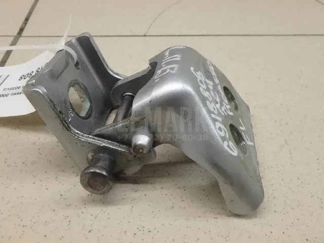Петля двери для  Ford Ranger 2006-2012